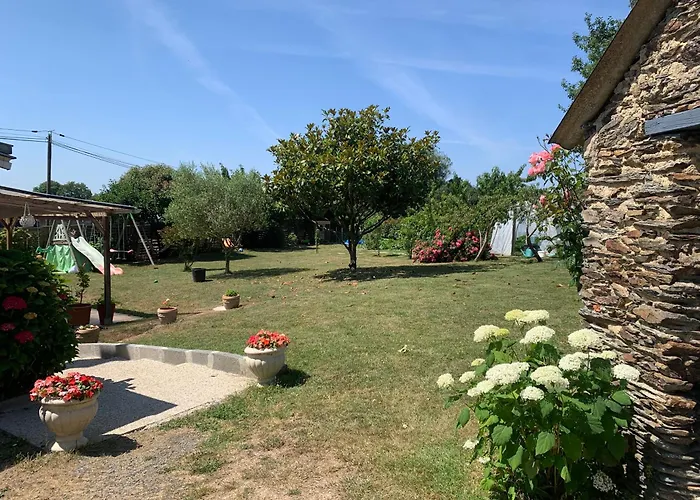 דירה A La Bourreliere 2-4 Pers, Meuble De Tourisme 3 Etoiles Le Louroux-Béconnais